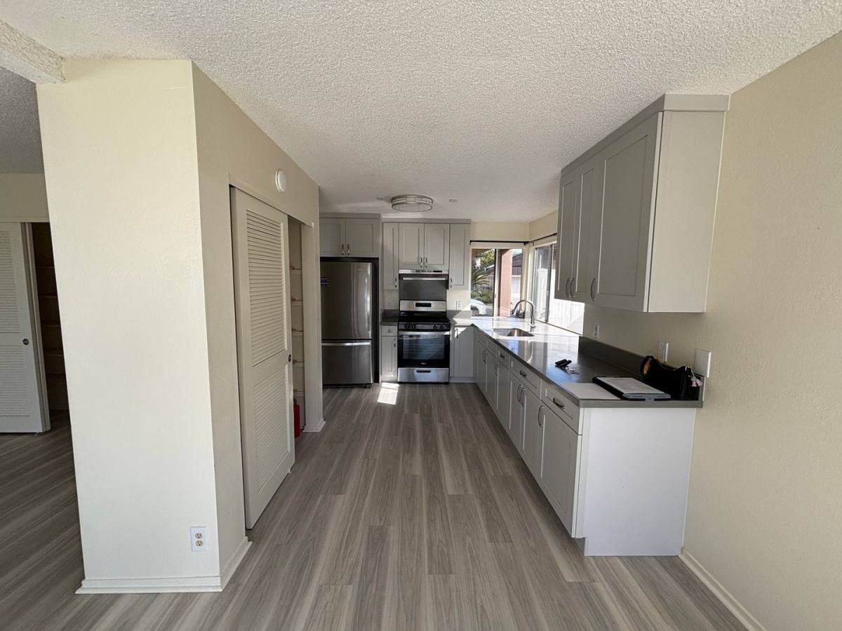 House for rent at 94-1059 Leomana Place, Waipahu, HI 96797