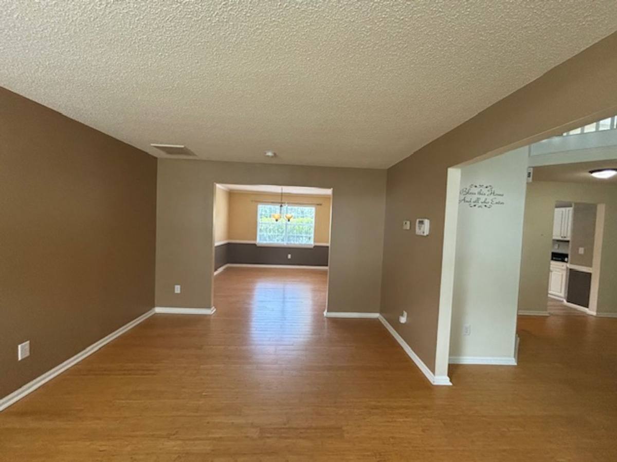 House for rent at 3301 Sacramento Dr, Virginia Beach, VA 23456