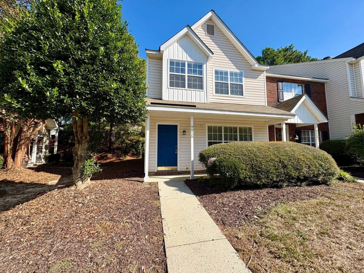 Townhouse for rent at 9115 Exbury Court, Charlotte, NC 28269