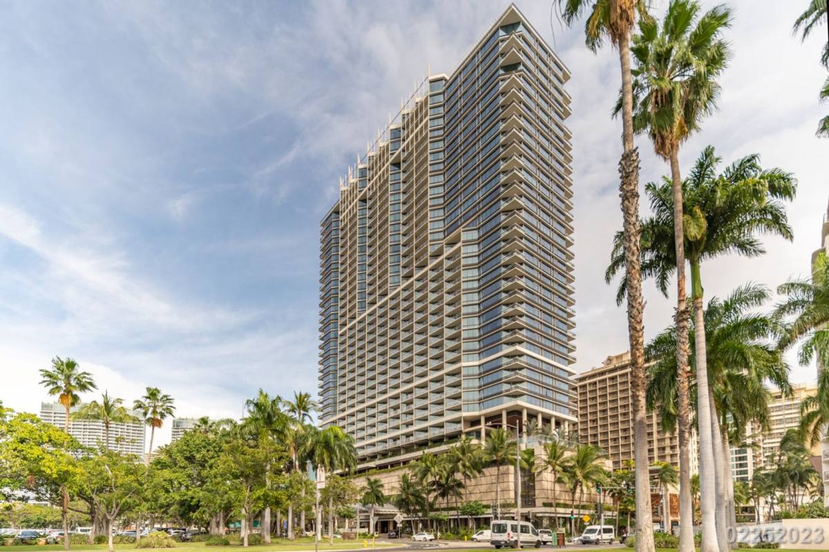 Condo for rent at 223 Saratoga Rd #918, Honolulu, HI 96815