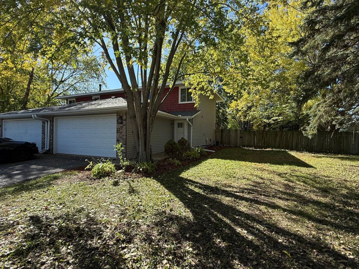 Townhouse for rent at 14000 Park Ave, Burnsville, MN 55337