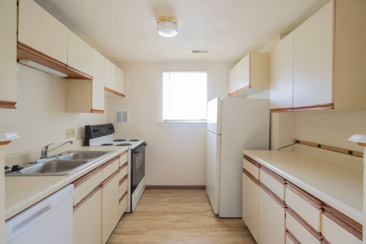 Apartment for rent at Greentree Condominiums, 1646 Towne Dr, Columbia, MO 65202