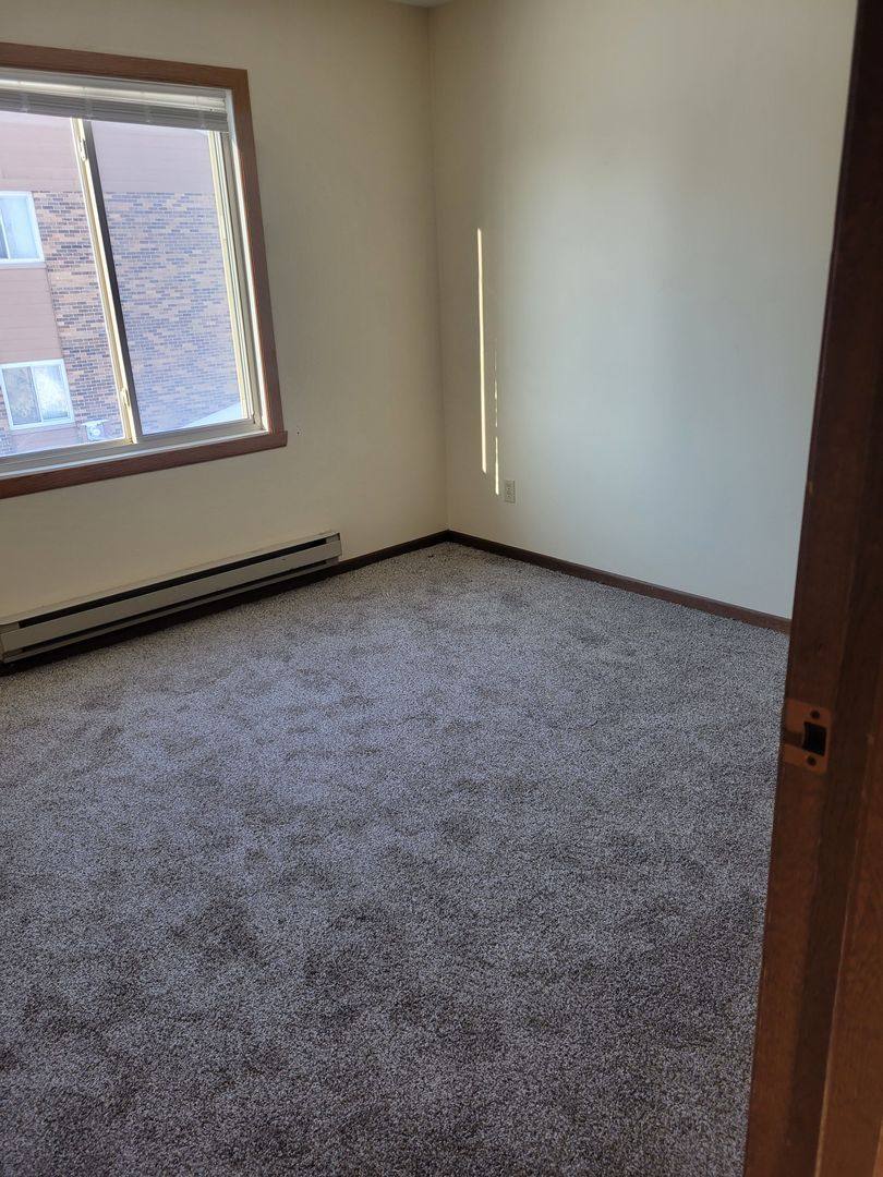 Apartment for rent at 367 14th St N, Wahpeton, ND 58075