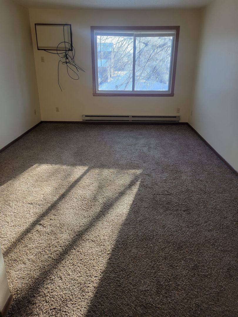 Apartment for rent at 367 14th St N, Wahpeton, ND 58075