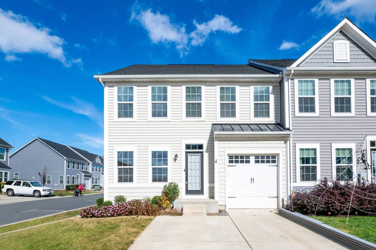 Townhouse for rent at 35005 Shorebird Lane, Lewes, DE 19958