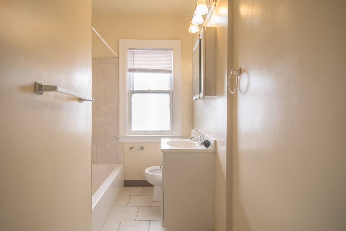 Apartment for rent at 1110-16 Maryland, Grosse Pointe, MI 48230