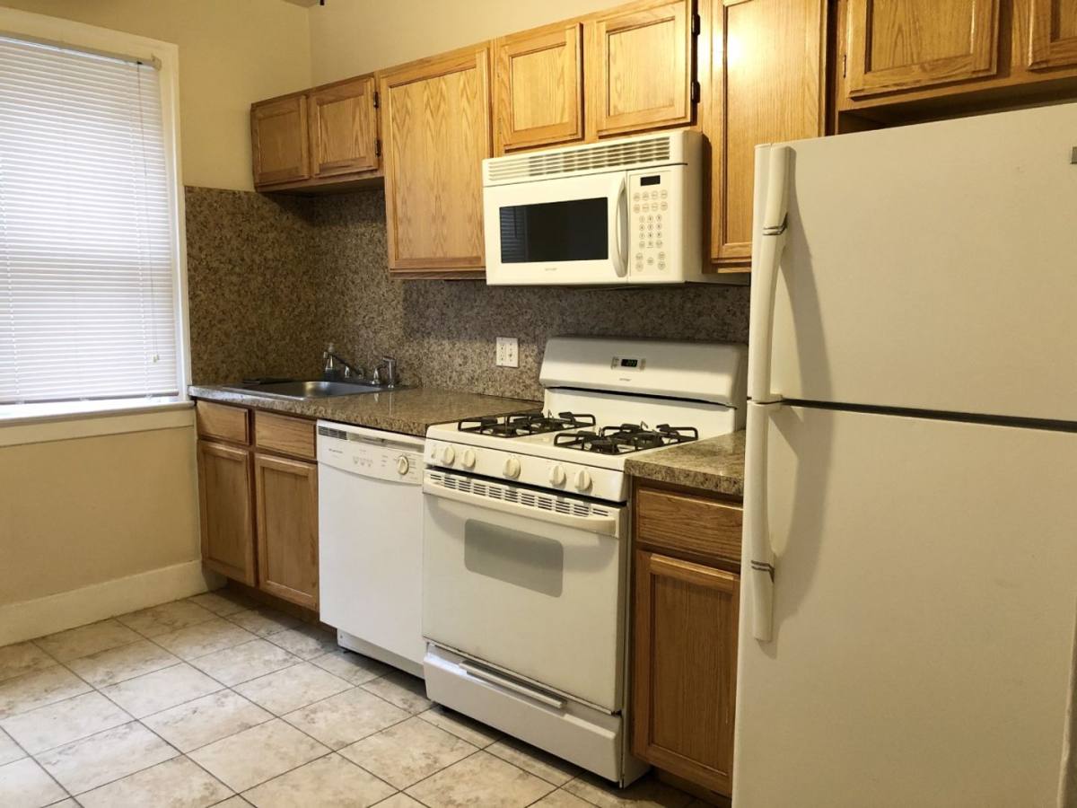 Apartment for rent at 1110-16 Maryland, Grosse Pointe, MI 48230