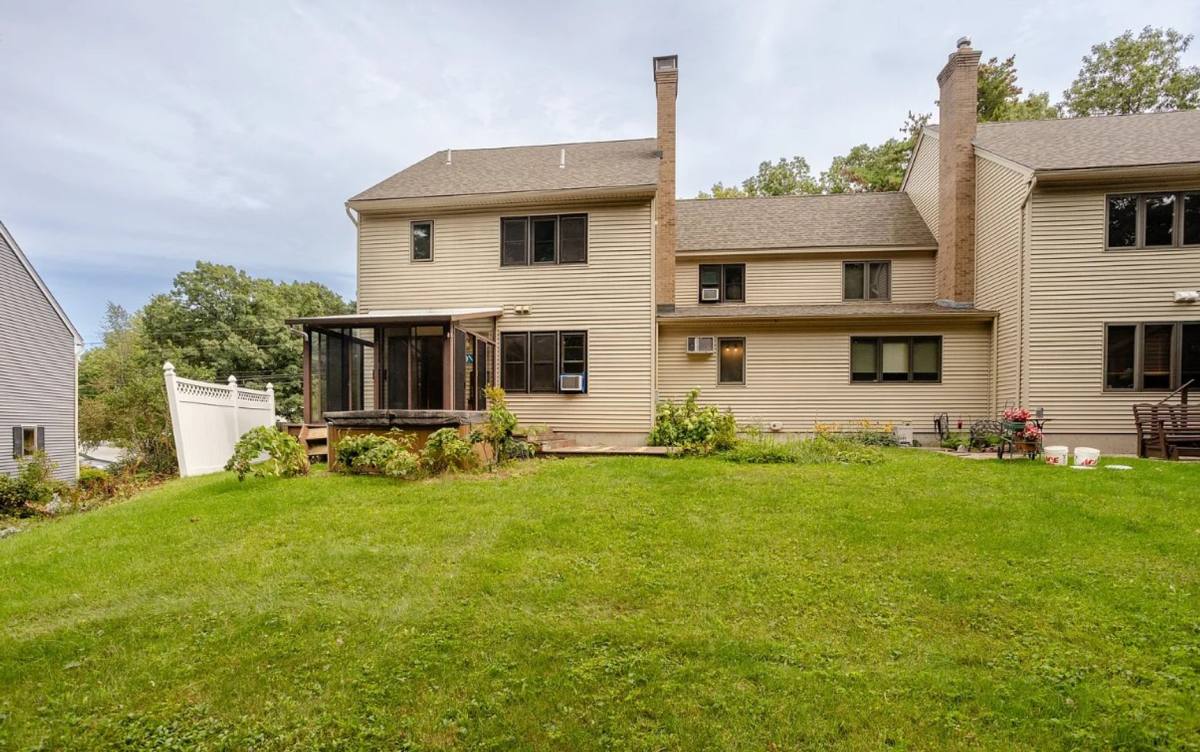 Townhouse for rent at 965 Williams Rd, Colchester, VT 05446