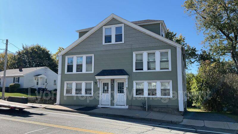 Apartment for rent at 3880 Mendon Rd #3, Cumberland, RI 02864