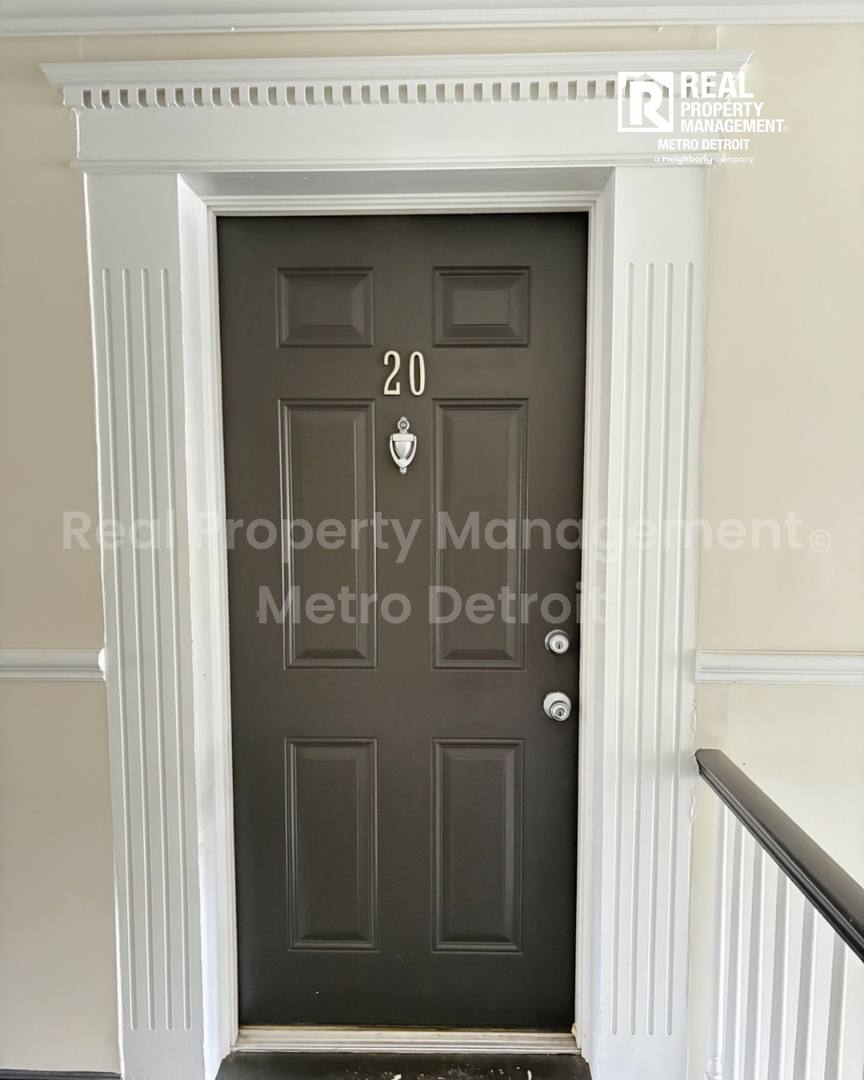Condo for rent at 2375 Walton Blvd #20, Rochester, MI 48309