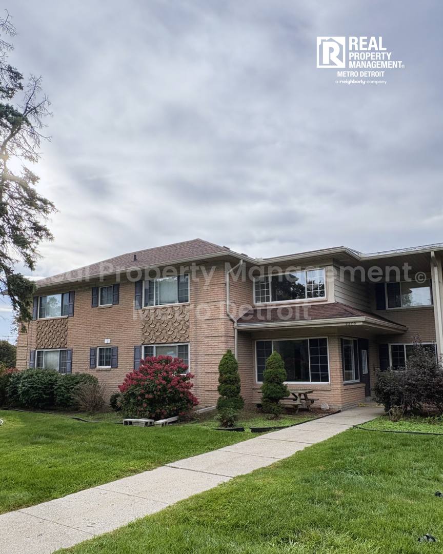 Condo for rent at 2375 Walton Blvd #20, Rochester, MI 48309