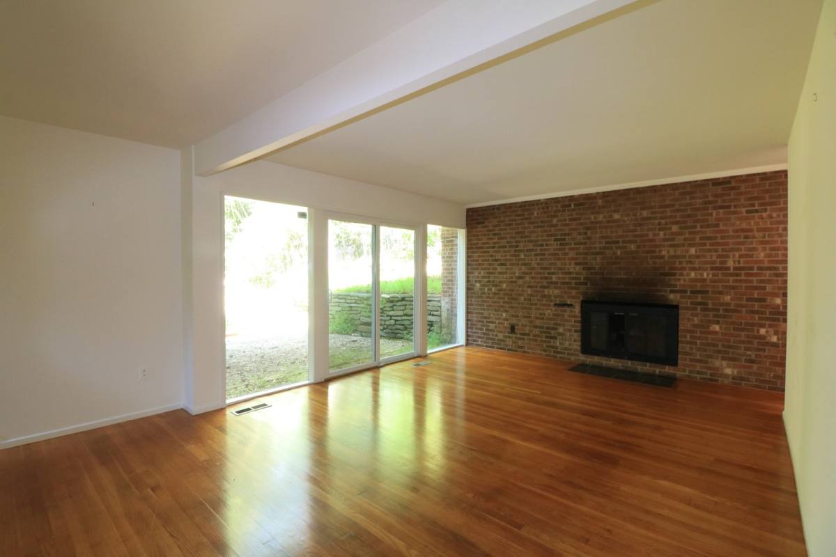House for rent at 6609 Selkirk Dr, Bethesda, MD 20817
