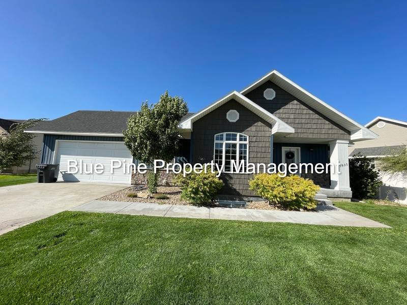 House for rent at 1835 Lexington Ave, Idaho Falls, ID 83404