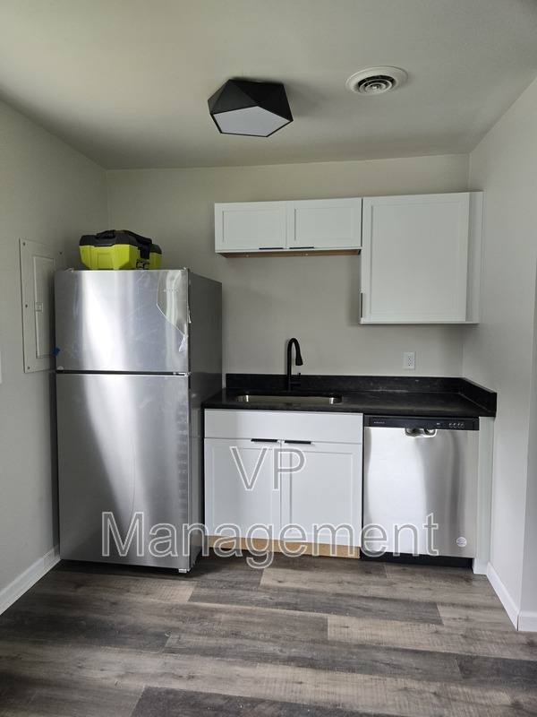 House for rent at 7425 Oak St, Davenport, IA 52806