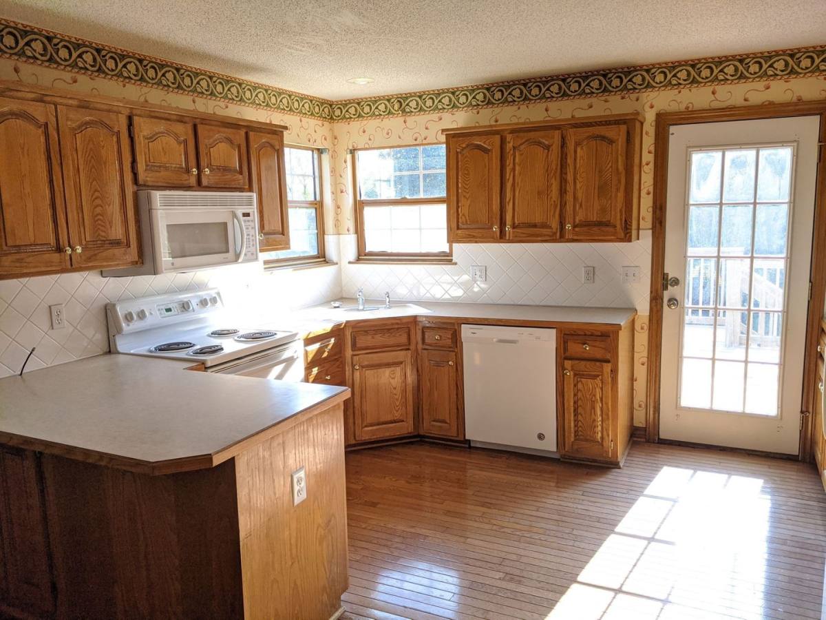 House for rent at 15641 Foster St, Overland Park, KS 66223
