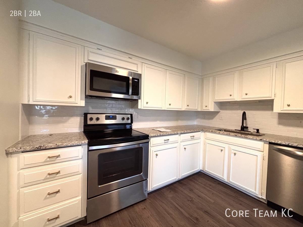 Apartment for rent at 2900 W 53rd St, Mission, KS 66205