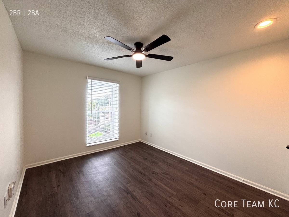 Apartment for rent at 2900 W 53rd St, Mission, KS 66205