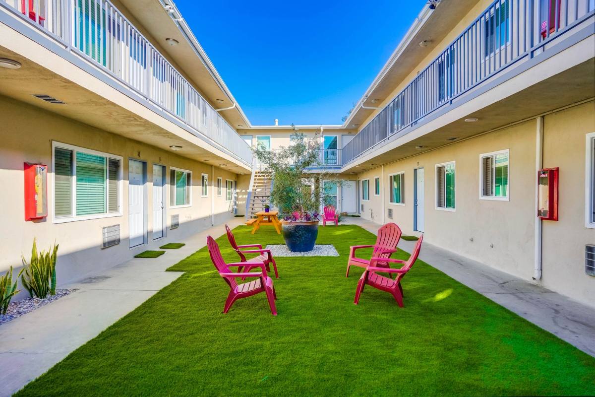 Apartment for rent at 822 N Inglewood Ave #24, Inglewood, CA 90302