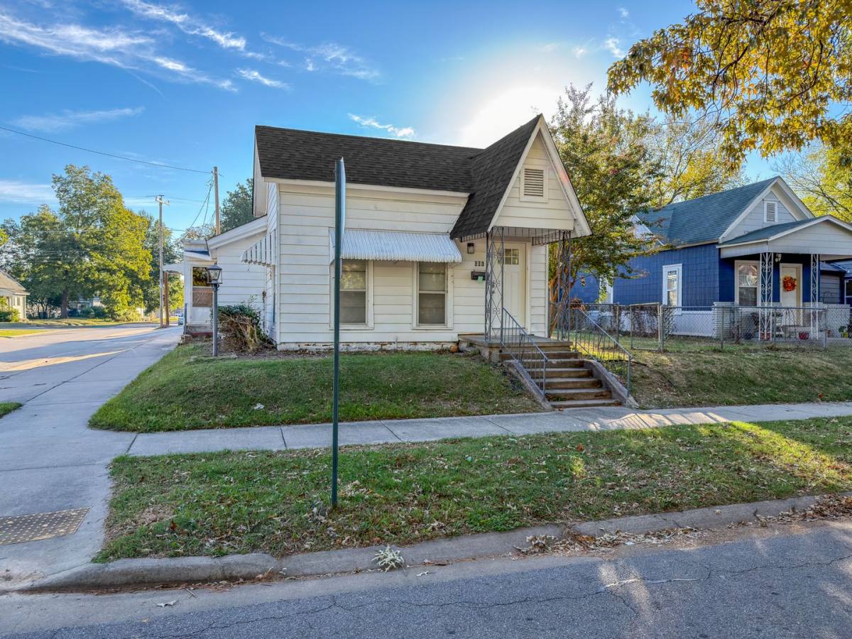 House for rent at 601 S18th St, Fort Smith, AR 72901