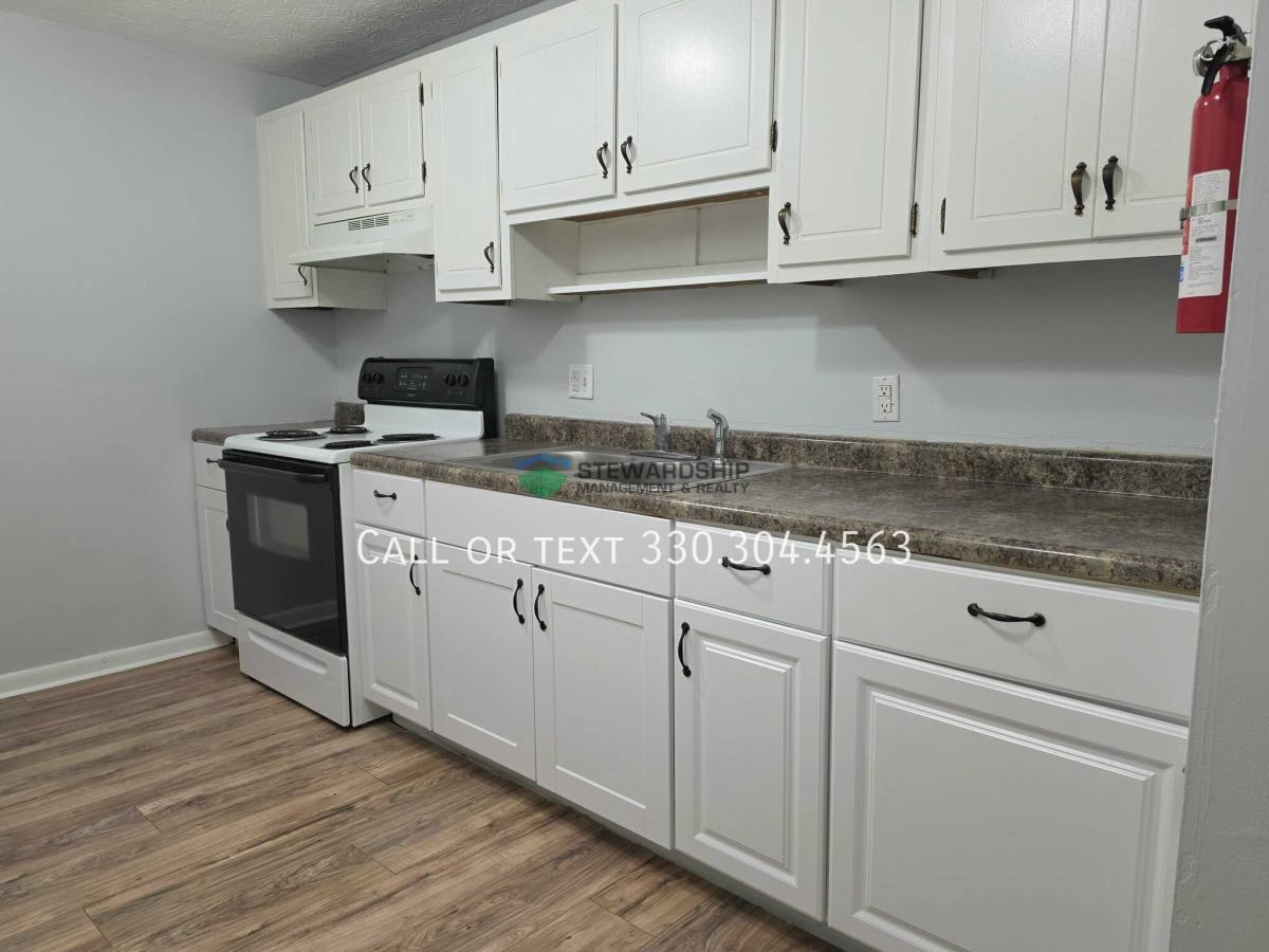 Apartment for rent at 1111 N Elm St #O, Orrville, OH 44667