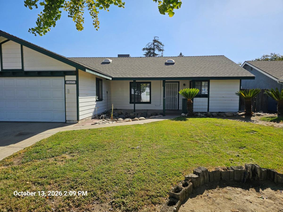 House for rent at 1673 Eastbrook, Tulare, CA 93274