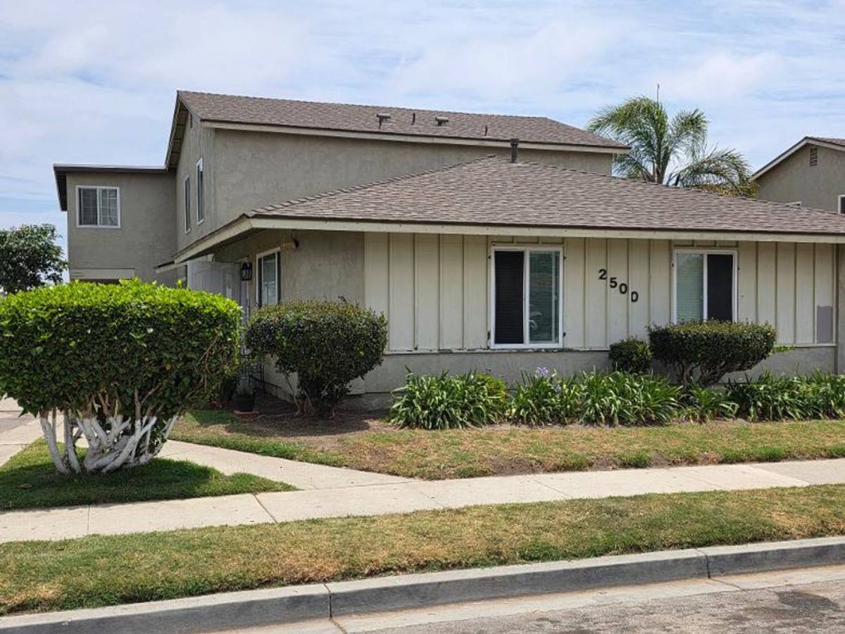 Condo for rent at 2500 B El Dorado Ave, Oxnard, CA 93033
