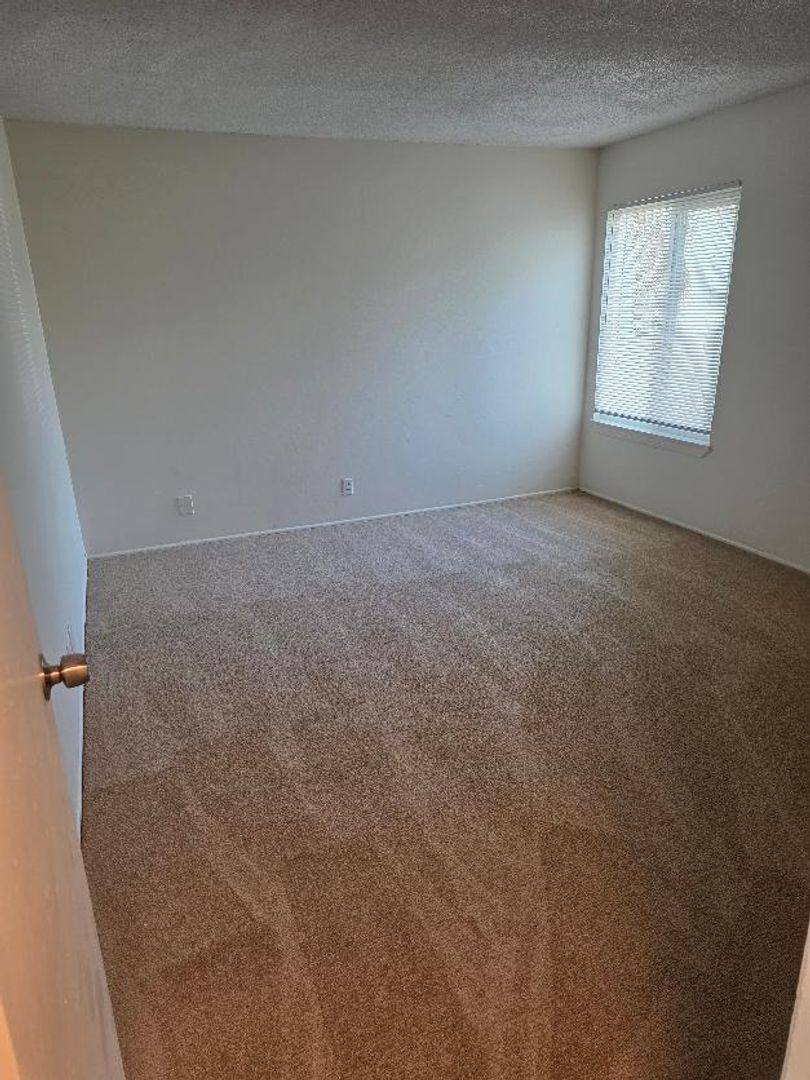 Condo for rent at 2500 B El Dorado Ave, Oxnard, CA 93033