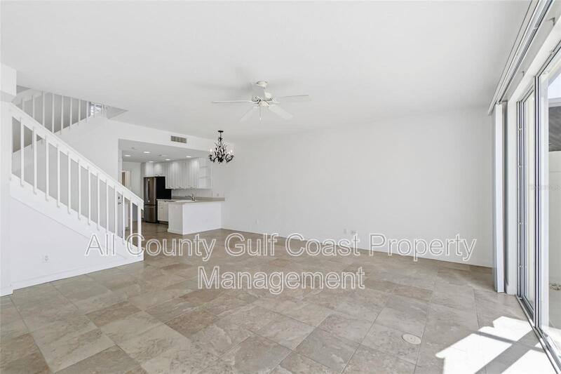 Townhouse for rent at 1418 Burgos Dr, Sarasota, FL 34238