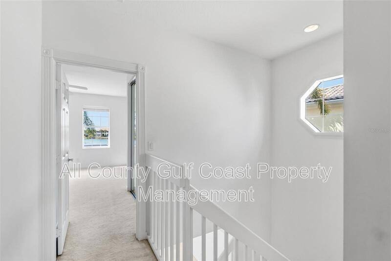 Townhouse for rent at 1418 Burgos Dr, Sarasota, FL 34238