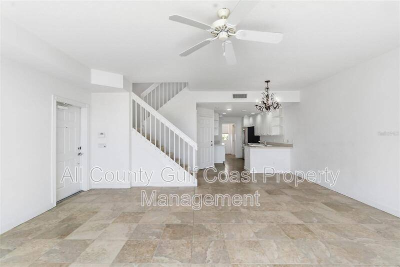 Townhouse for rent at 1418 Burgos Dr, Sarasota, FL 34238