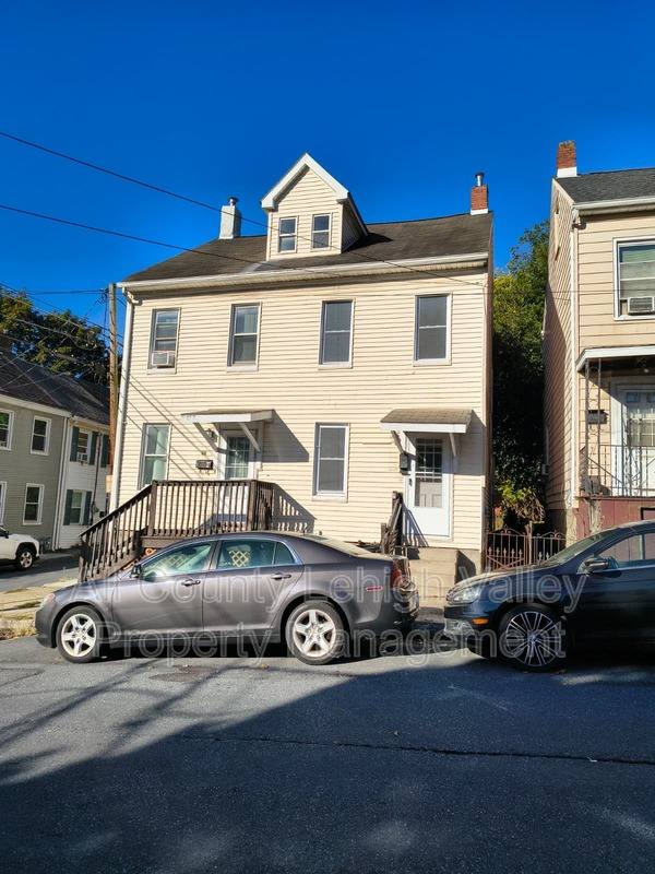 House for rent at 50 N 7th St, Easton, PA 18042