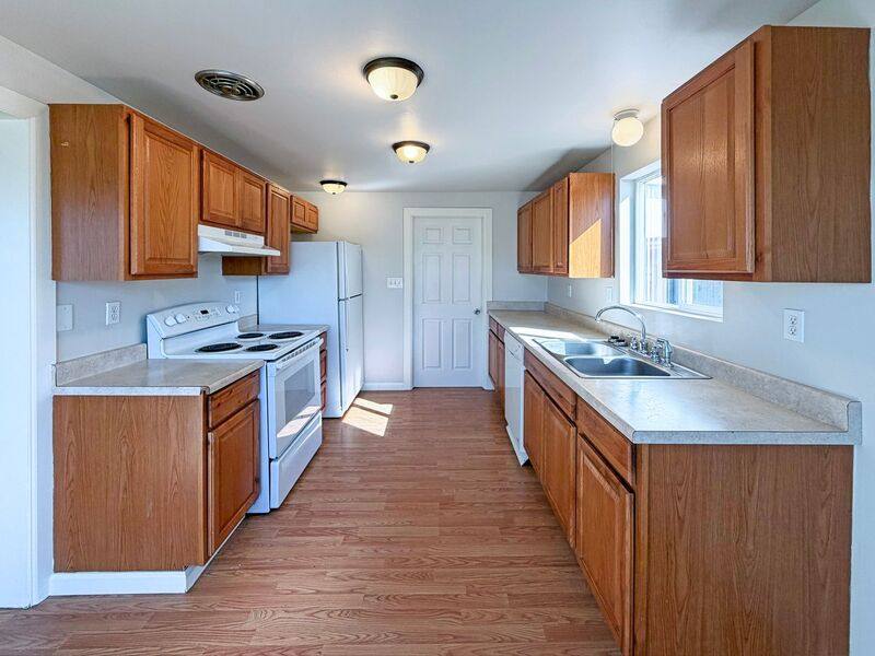 House for rent at 775 28th St, Springfield, OR 97477