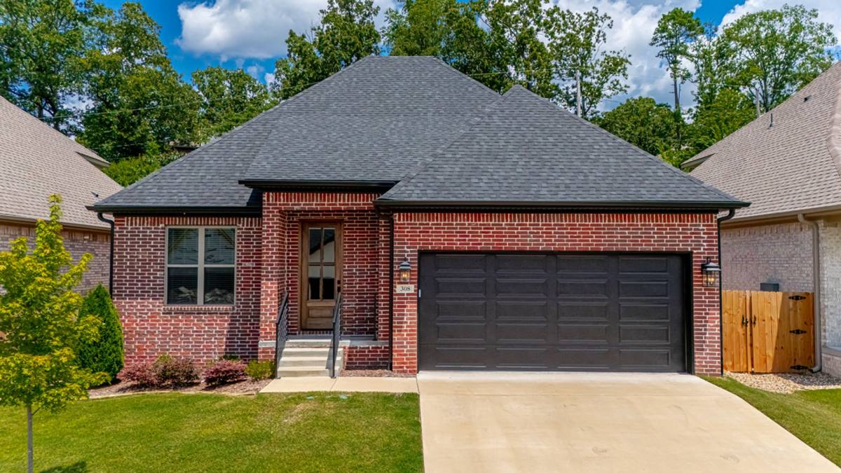 House for rent at 308 Kanis Ridge Dr, Little Rock, AR 72223