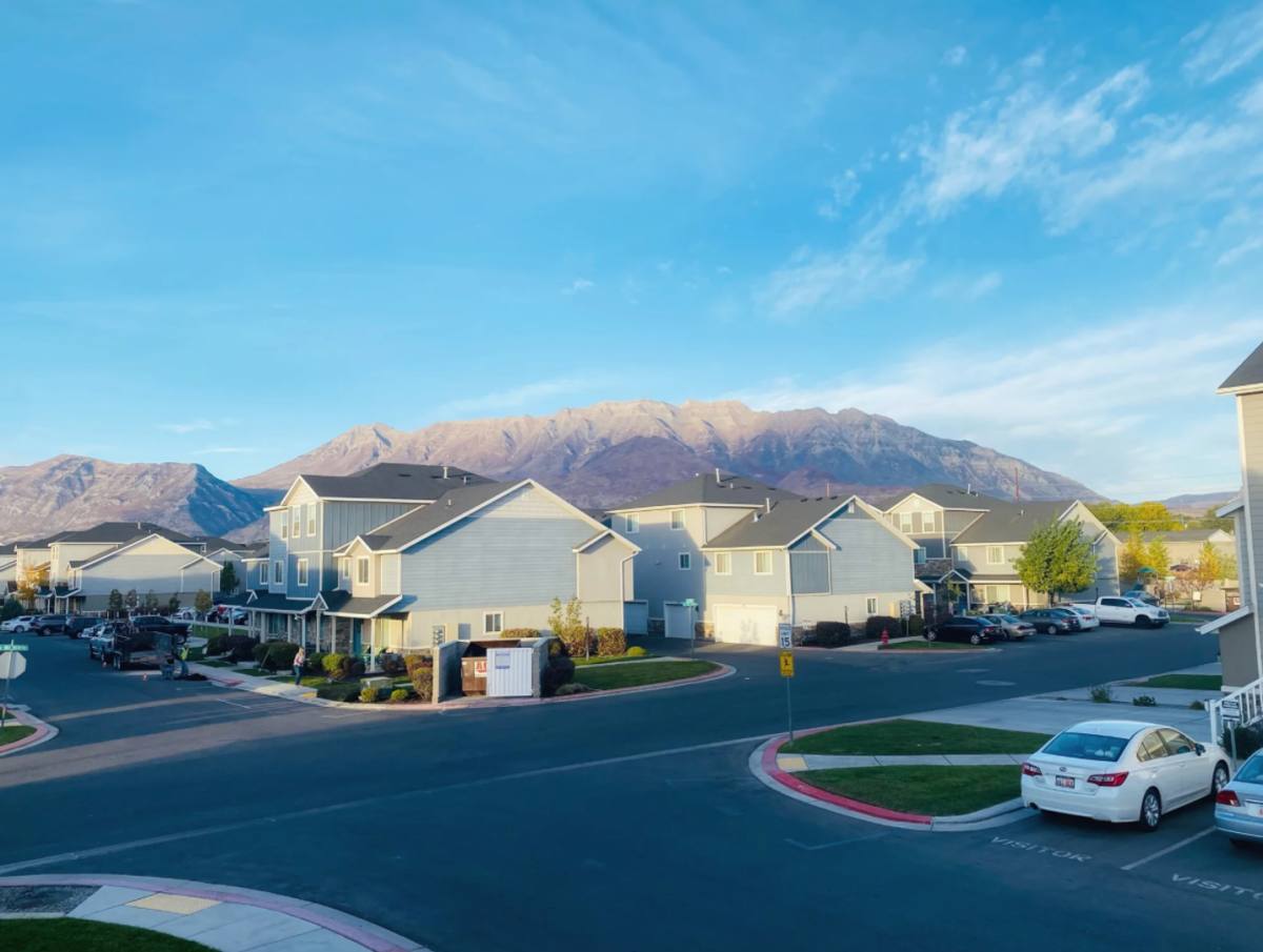 Townhouse for rent at 697 E 180 N, Orem, UT 84057