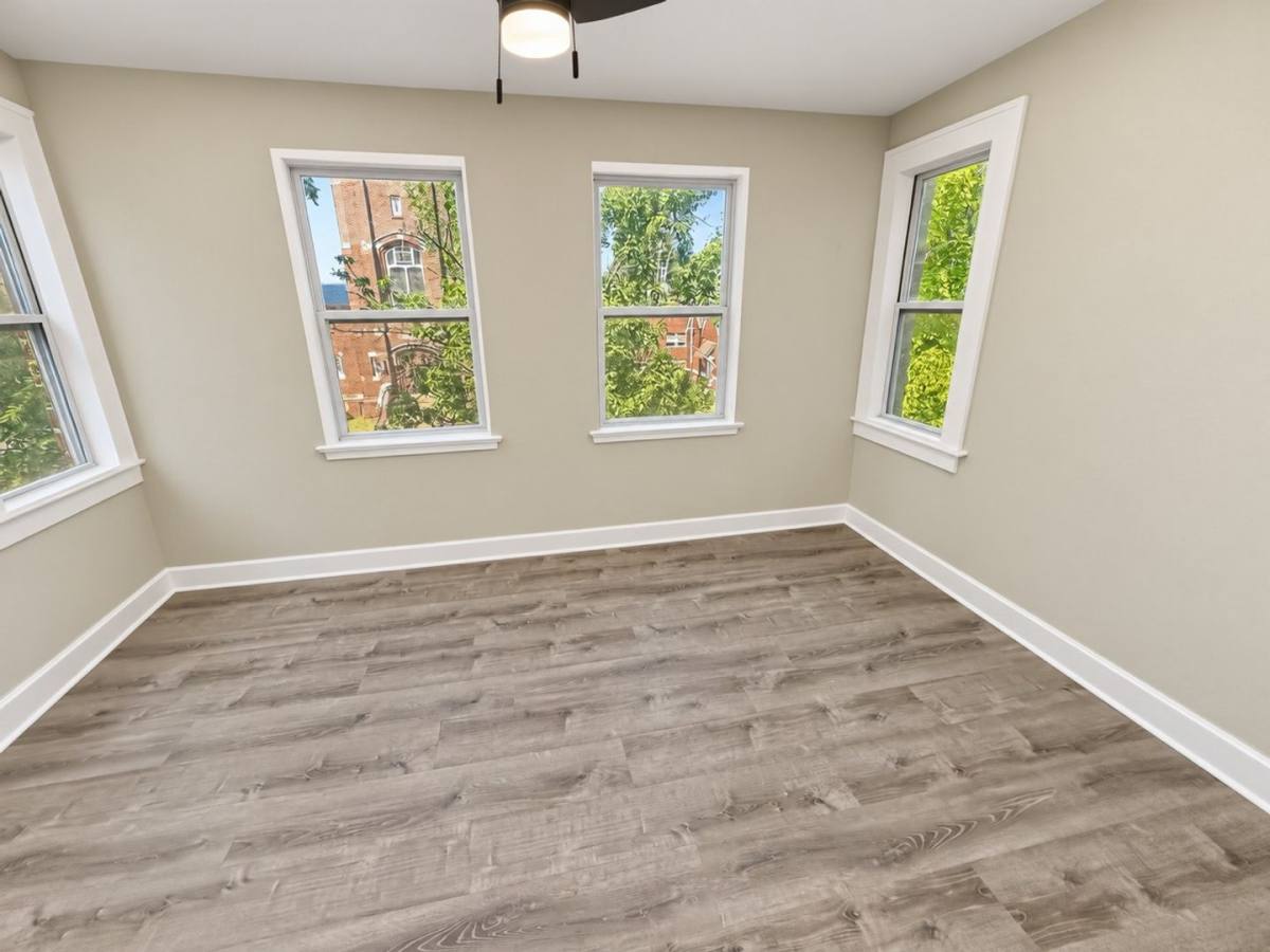 Apartment for rent at 2304 Grand Ave, Granite City, IL 62040