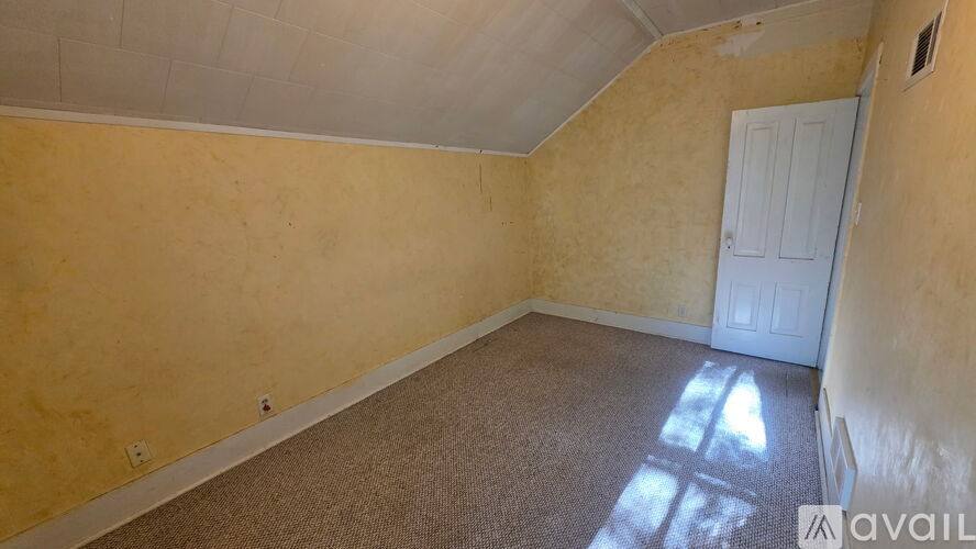 Apartment for rent at 307 1st St NE, Upper Level, Blooming Prairie, MN 55917