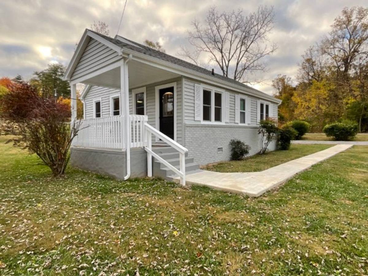 House for rent at 355 Beech St, Morristown, TN 37813