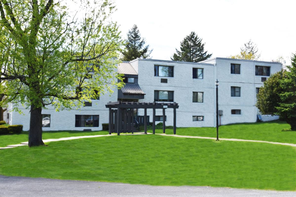 Apartment for rent at 613A Geneva Dr, Mechanicsburg, PA 17055