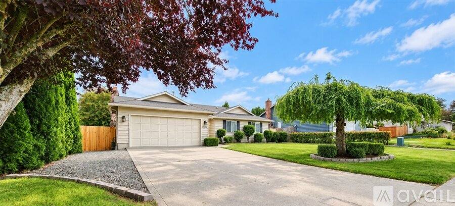 House for rent at 11945 SE 260th Place, Kent, WA 98030