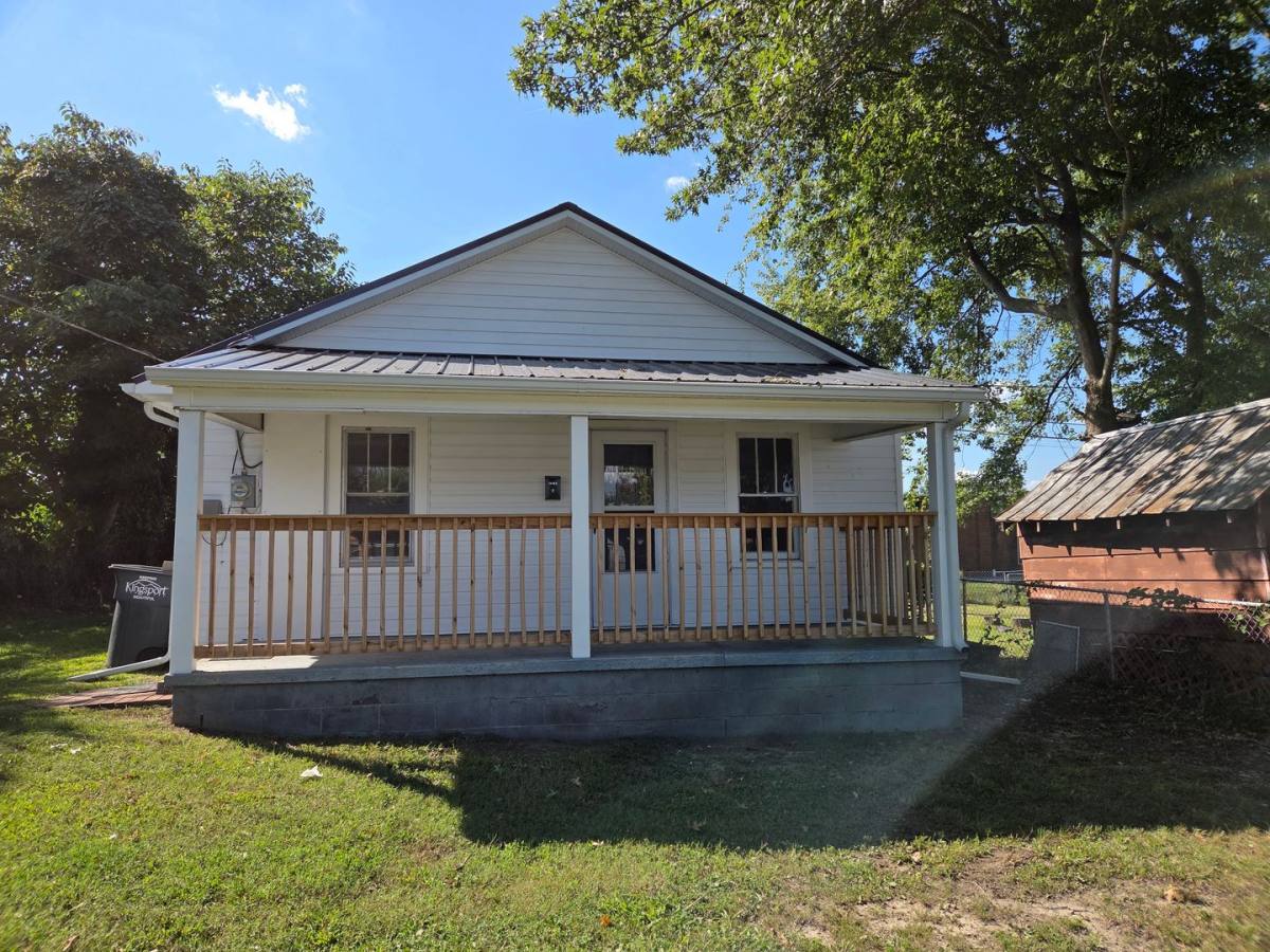 House for rent at 1546 1/2 Fuller St, Kingsport, TN 37664