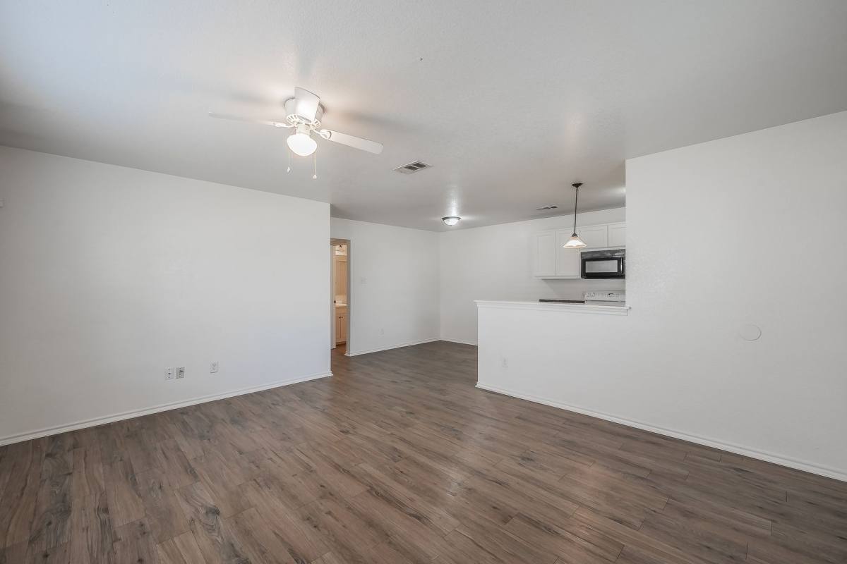 8121 Doreen Ave in Fort Worth, TX | 3 Beds 2 Baths 1,090 sqft House for ...