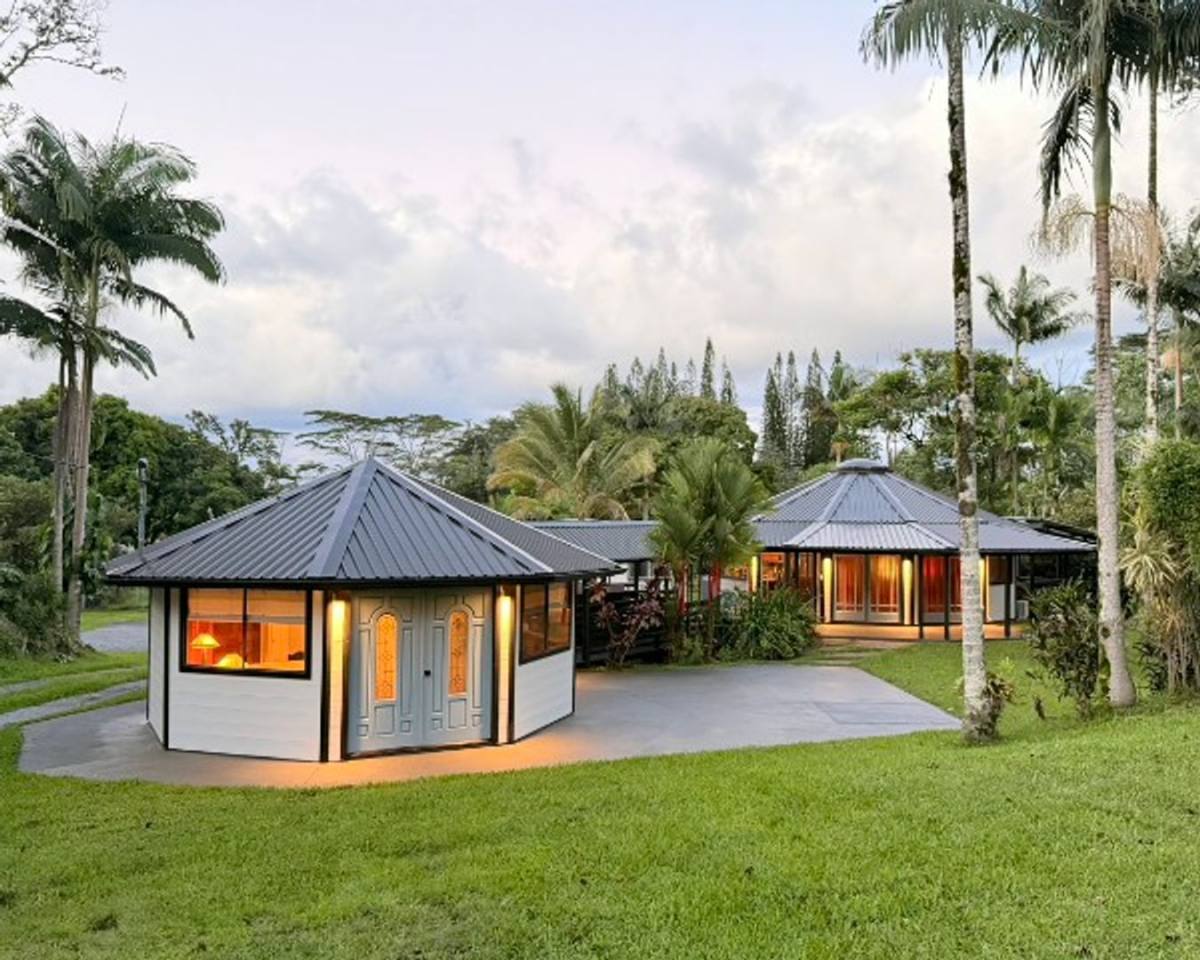 House for rent at 15-2011 26th Ave, Keaau, HI 96749