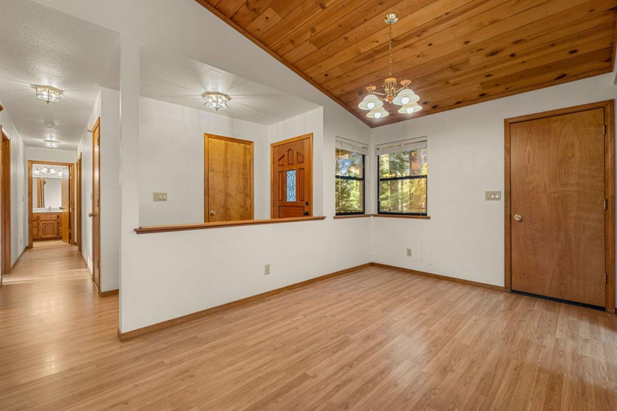 House for rent at 3712 Garnet Rd, Pollock Pines, CA 95726