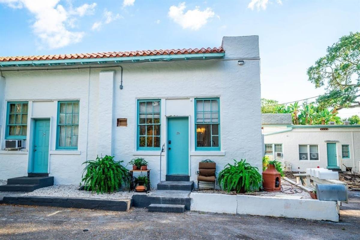 Apartment for rent at 1700 Park St N, St. Petersburg, FL 33710