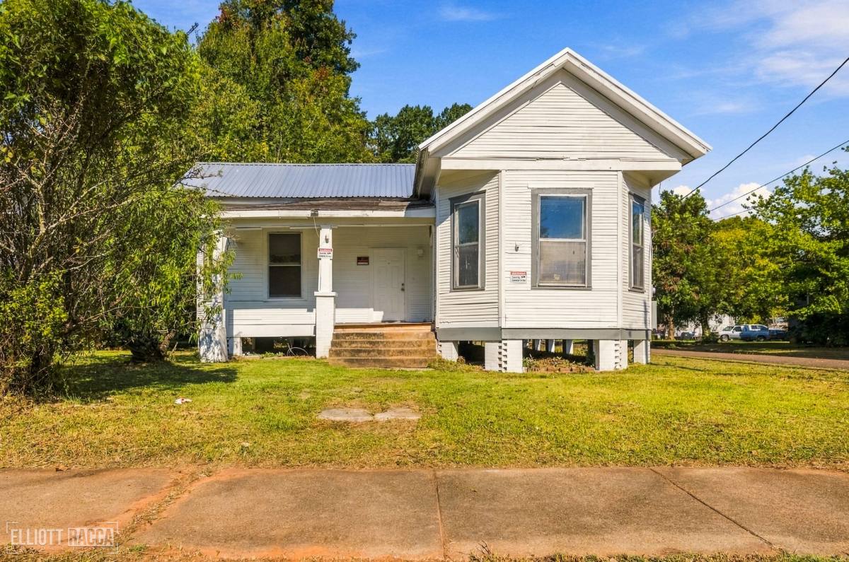 House for rent at 1202 Park Ave, Alexandria, LA 71303
