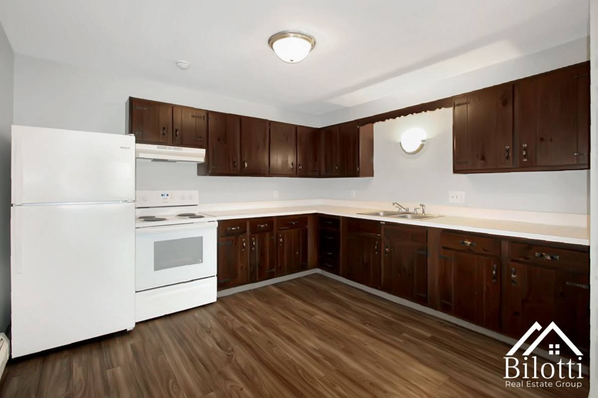 Apartment for rent at 18 Lee Rd, East Providence, RI 02914