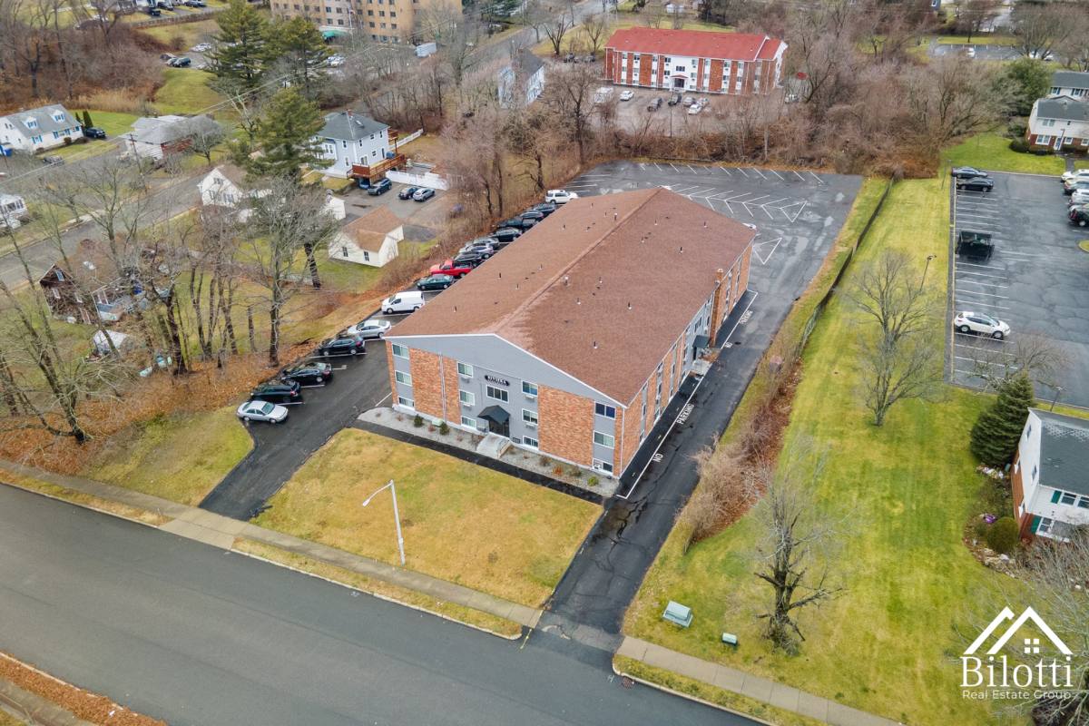 Apartment for rent at 18 Lee Rd, East Providence, RI 02914