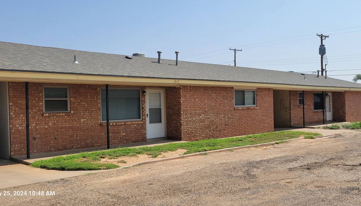 Apartment for rent at 1013-1019 Cameo St, Clovis, NM 88101
