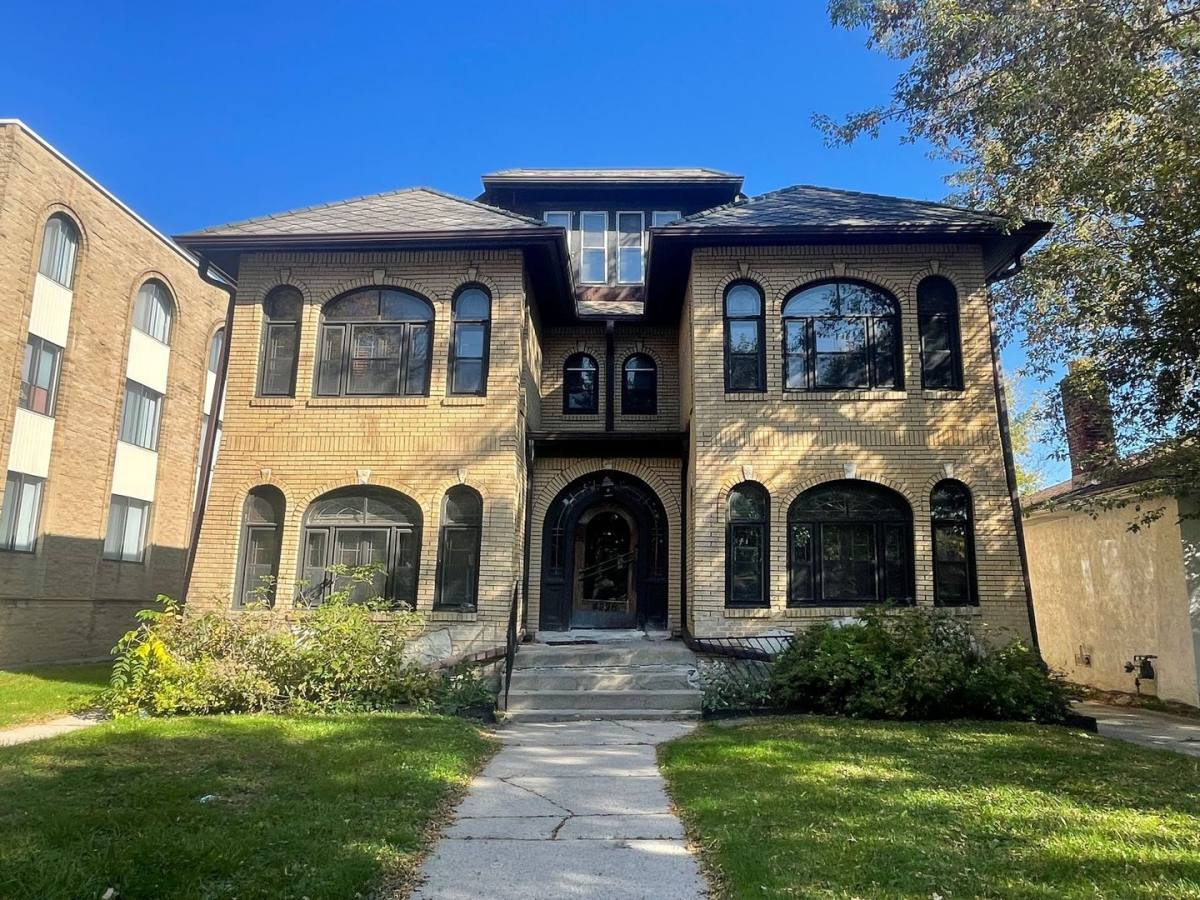 Apartment for rent at 4226 W Highland Blvd, Milwaukee, WI 53208