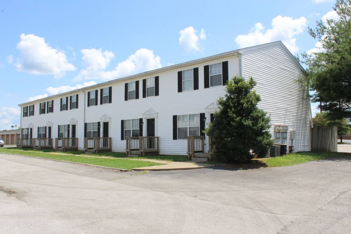 Townhouse for rent at 470 Three Springs Rd, Bowling Green, KY 42104